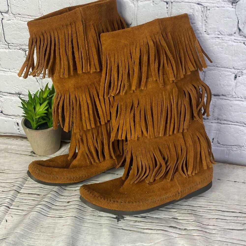 Minnetonka 3 Layer Fringe Suede Boot Size 7 Brown - image 1
